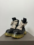 FW22 ‘STROBE’ Jumbo Lace Bozo Boots