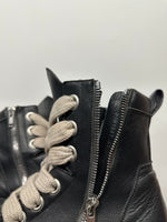 FW22 ‘STROBE’ Jumbo Lace Bozo Boots
