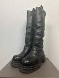 FW22 ‘STROBE’ Knee High Boguns