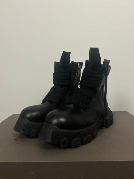FW22 ‘STROBE’ Jumbo Lace Tractor Boots