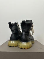 FW22 ‘STROBE’ Jumbo Lace Bozo Boots