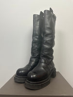 FW22 ‘STROBE’ Knee High Boguns