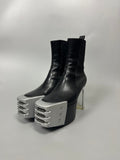 FW20 ‘PERFORMA’ Grilled Kiss Boots