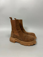 FW22 ‘STROBE’ Suede Bozo Tractor Boots