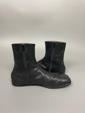 Zip Closure Tabi Leather Socks